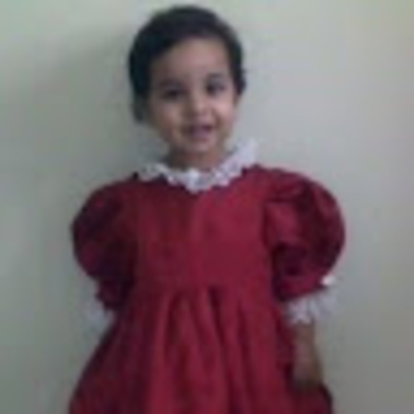 Meet your Posher, Zoya - Picture 1 of 1